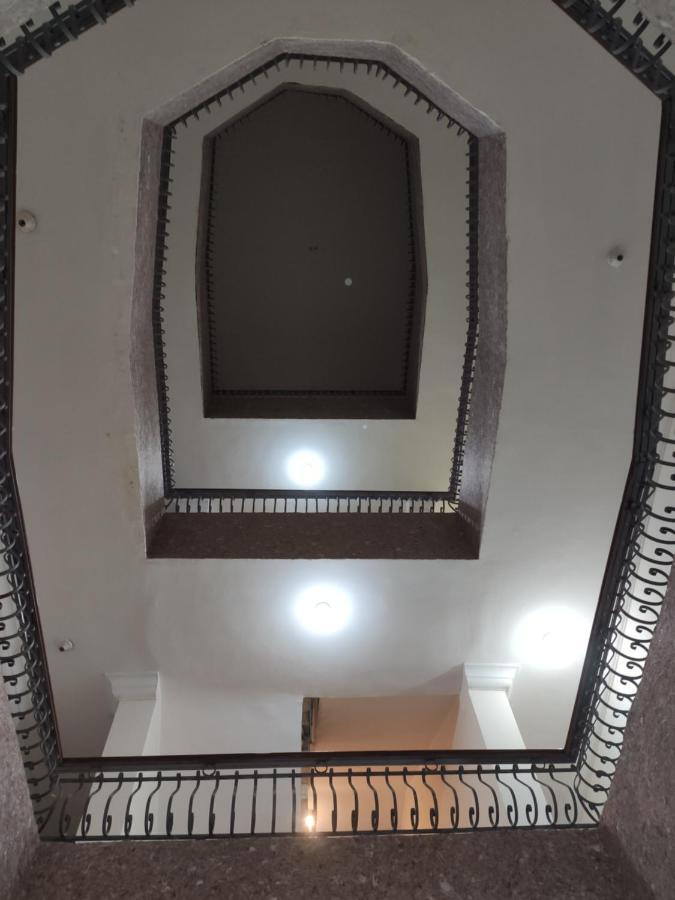 Canary Hotel 2*